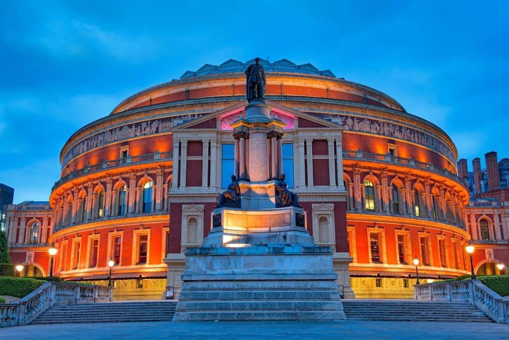 The Perfect City Escape For Your Next Vacation London Bagian luar foto